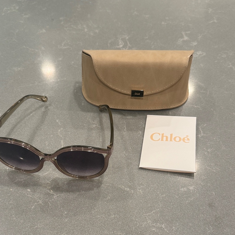 Chloe Purple Sunglasses with Tan Case - Picture 6 of 6
